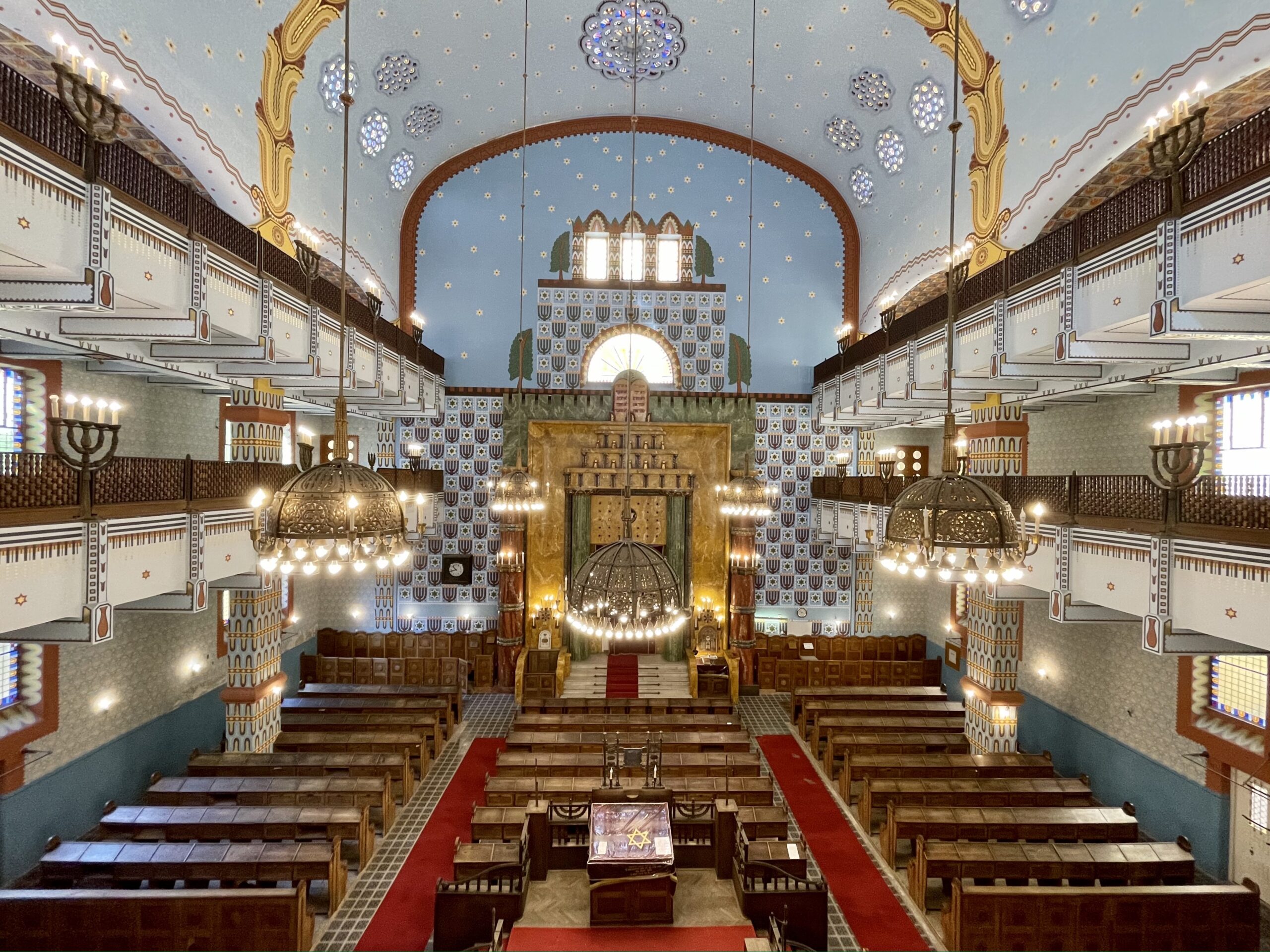 The Kazinczy Street Synagogue: The Center for the Orthodox Jewish ...