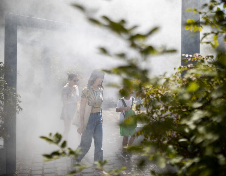 Budapest's Water Spray Gates: A Refreshing Oasis in the Heart of the City