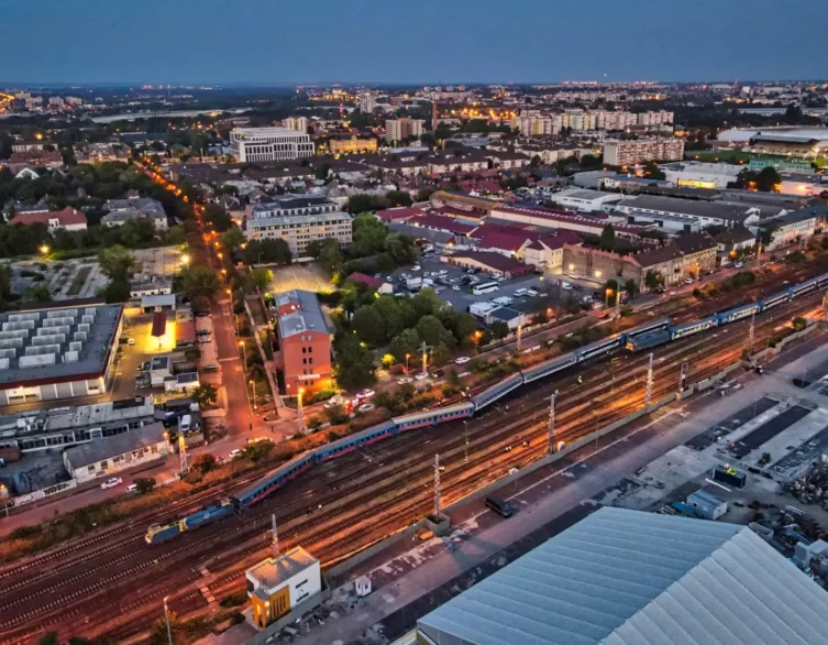 Derailed Train Causes Delays at Keleti Train Station