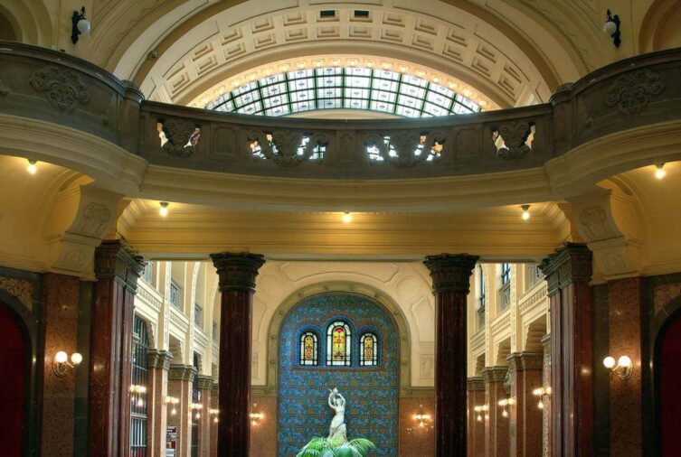 The magnificent interior of the bath