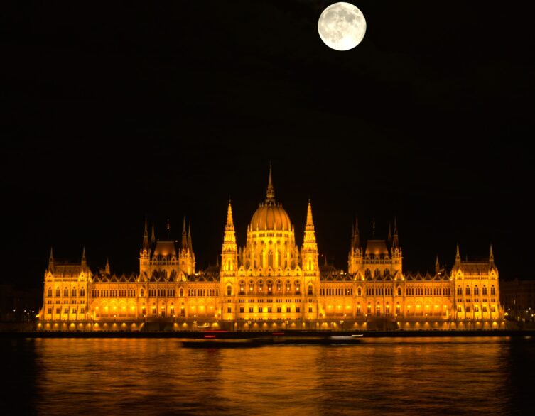 Full moon Budapest