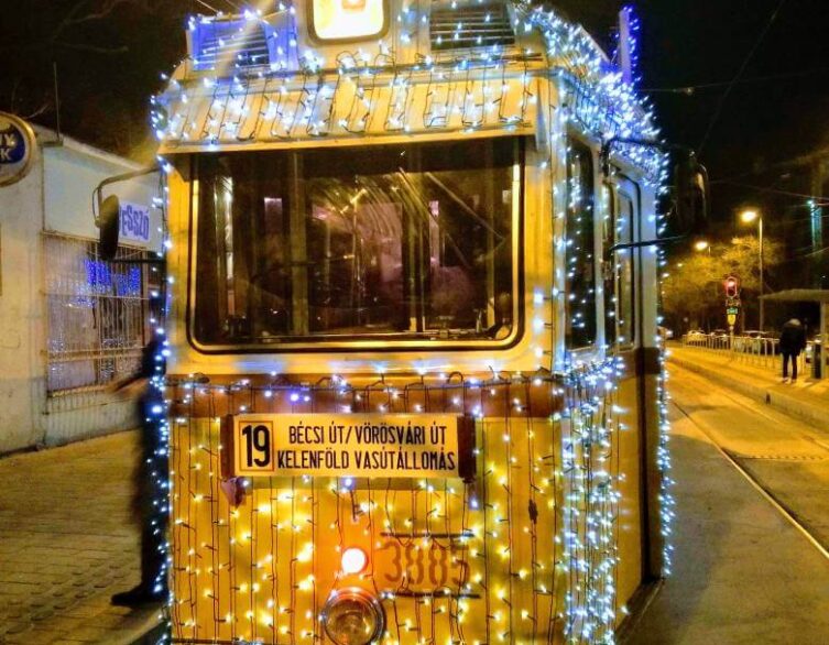 Budapest's Festive Light Vehicles Brighten Up the Winter Season