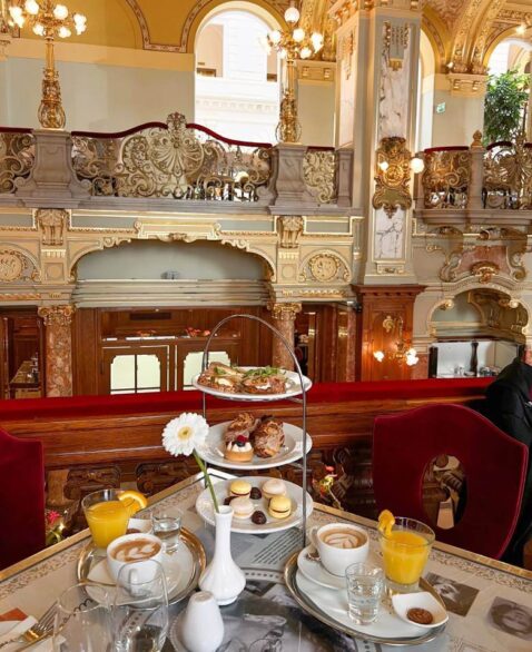 Coffee with cake in "The Most Beautiful Café in the World"