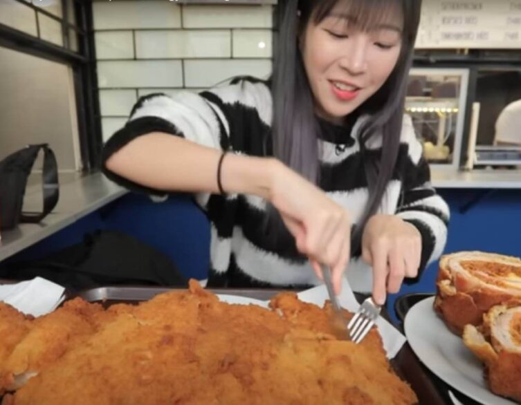 Korean Influencer's Culinary Adventure at Budapest's Pléh Csárda