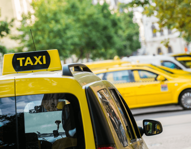 Budapest's Taxi "Hyenas" Are Getting Creative: New Scams Target Tourists (And Someone Actually Left Their Grandpa Behind!)