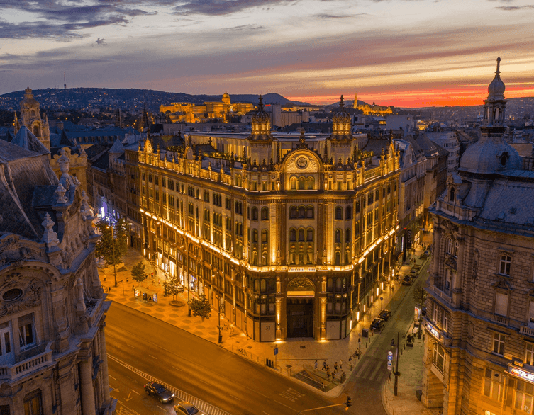 Discover the Timeless Magic of Párisi Udvar: Budapest’s Hidden Gem