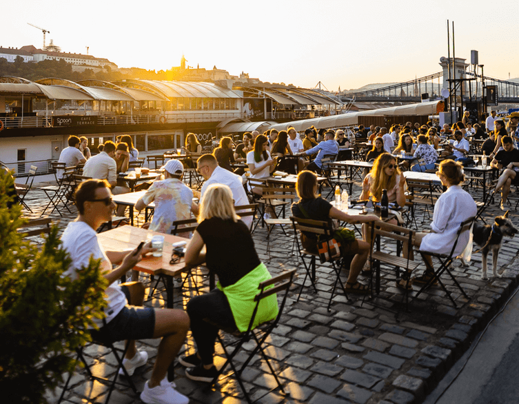 Budapest's Danube Embankment Goes Car-Free for Pentecost Weekend
