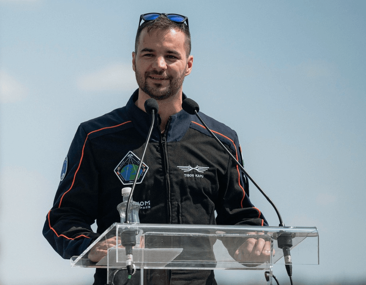 Hungarian Astronaut Kapu Tibor Landed in Budapest