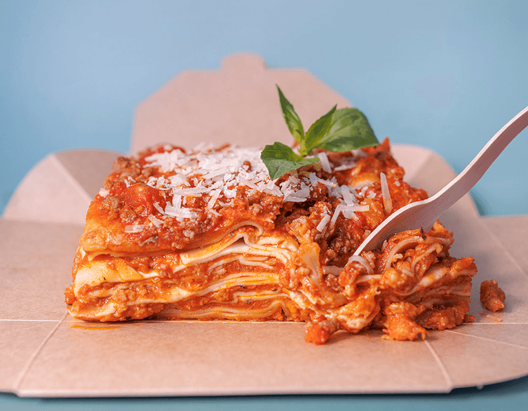 The Italian Revolution at Rákóczi Market: Budapest's First Lasagne-Focused Fast Food Experience