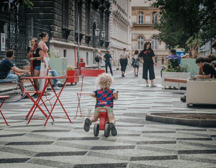 Budapest's First "School Street": Trefort Street Leads a City-Wide Movement