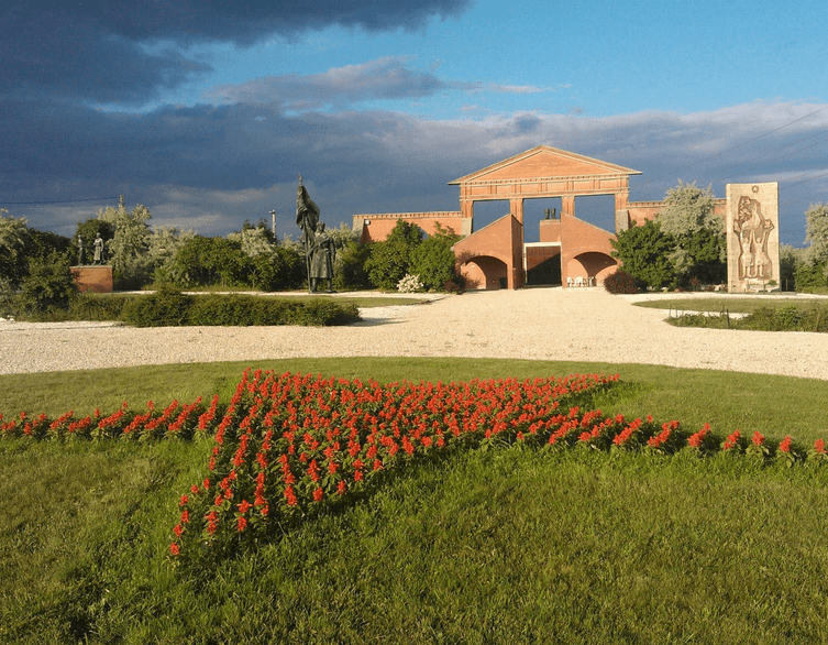 Budapest's Memento Park: The World's Most Unique Communist Statue Museum
