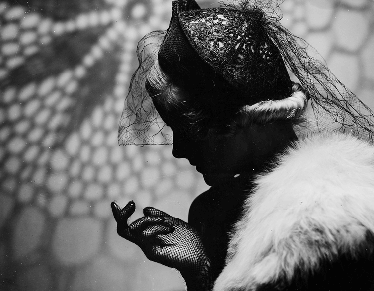 Discover Hungarian Fashion Photography History at Capa Center: Santhó Imre Exhibition