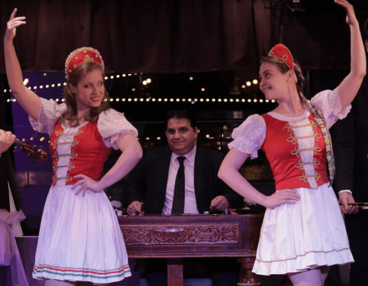 Budapest night cruise with Drink & Folklore show