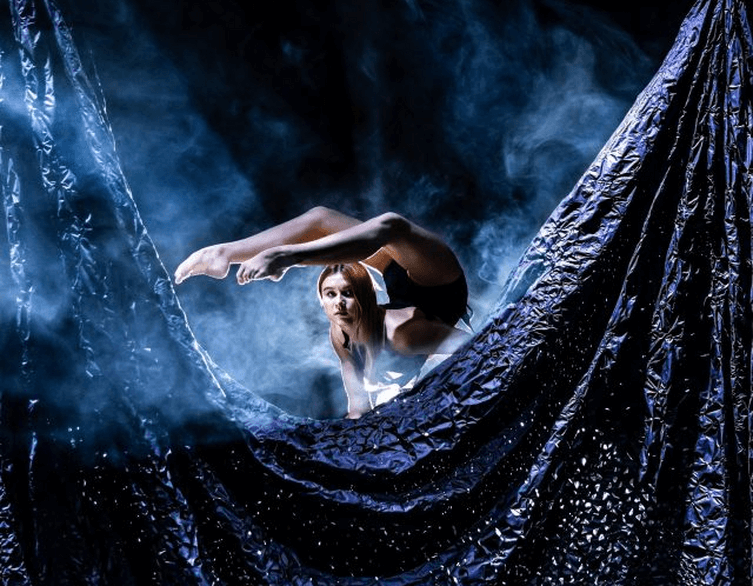 Recirquel — “Paradisum” Contemporary Circus Show