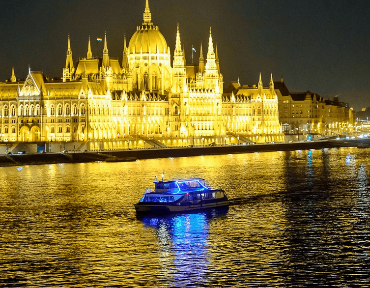 Romance on the Danube: Autumn Nights Under a Celestial Sky
