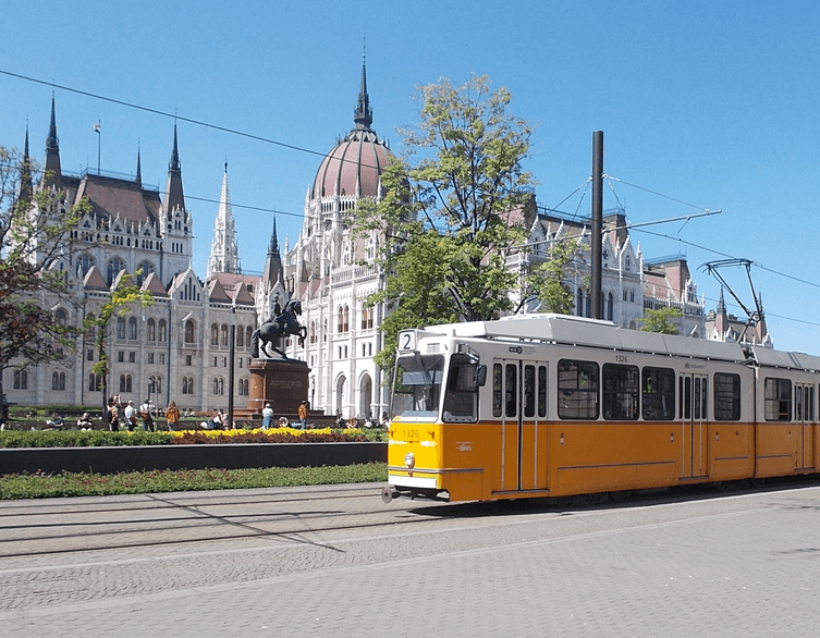 Tram Service Changes in Budapest on October 6 for the Commemoration of the Arad Martyrs