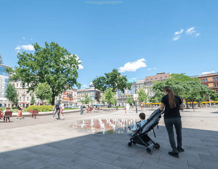 Blaha Lujza Square Wins Prestigious Landscape Architecture Award