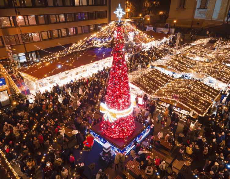 Budapest Christmas Markets 2025: Complete Guide to the City's Festive Holiday Markets