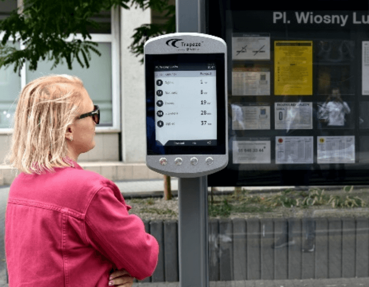Budapest's Public Transport Gets a Smart Upgrade: E-Paper Displays Coming to Bus and Tram Stops