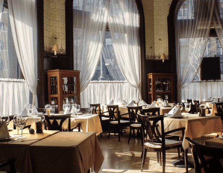 The Return of a Budapest Icon: Múzeum Coffeehouse Reopens in 2026